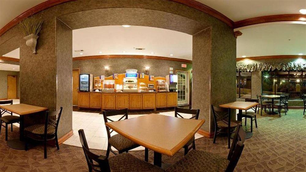 Holiday Inn Express North Тилер Екстериор снимка