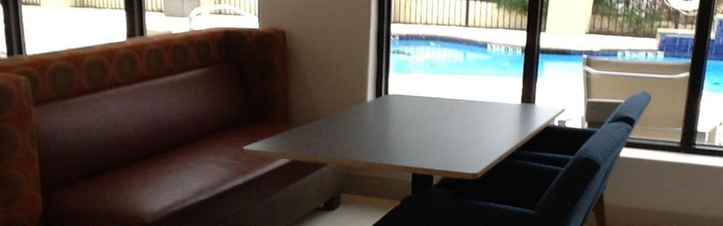 Holiday Inn Express North Тилер Екстериор снимка