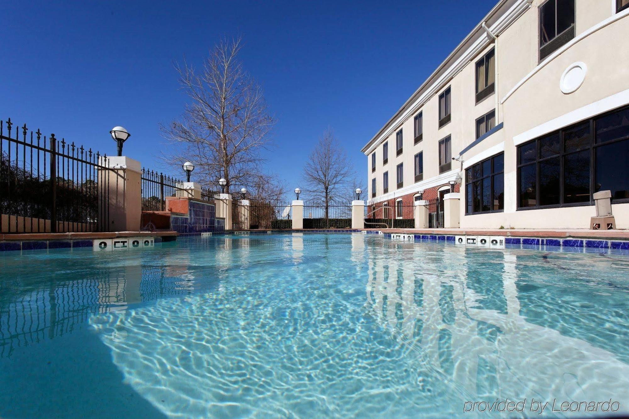 Holiday Inn Express North Тилер Екстериор снимка