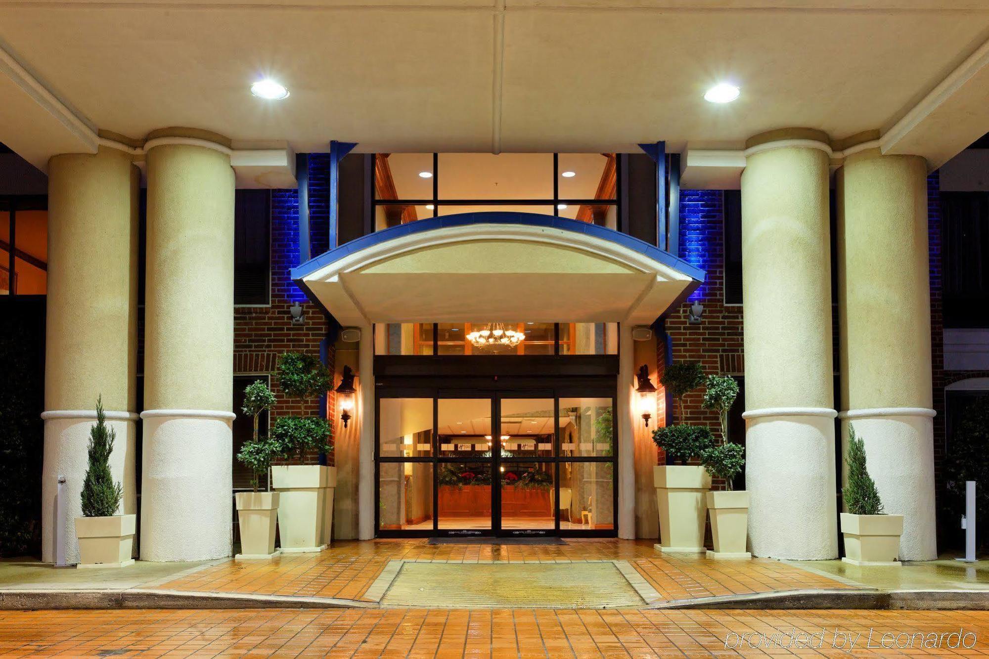 Holiday Inn Express North Тилер Екстериор снимка