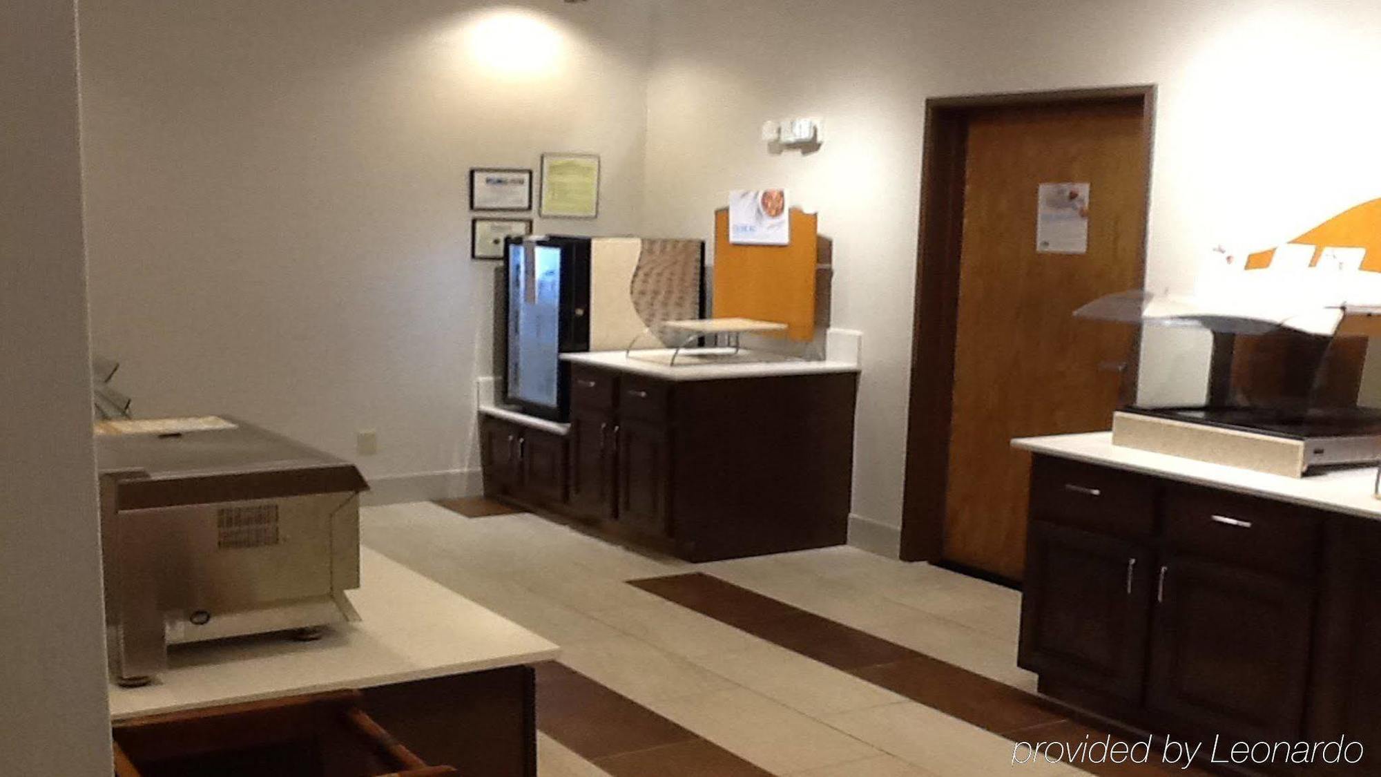 Holiday Inn Express North Тилер Екстериор снимка