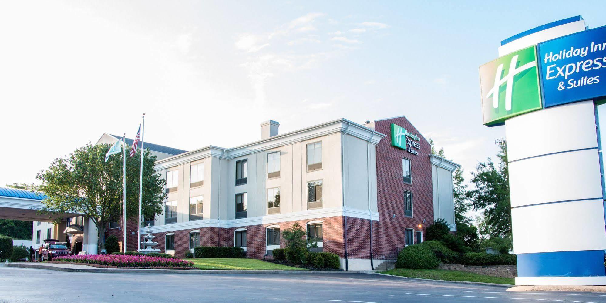 Holiday Inn Express North Тилер Екстериор снимка